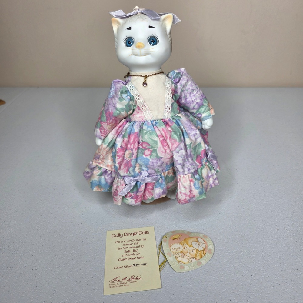 Vintage 1993 Goebel Porcelain Dolly Dingle Cat Doll With Stand Box Limited Edit